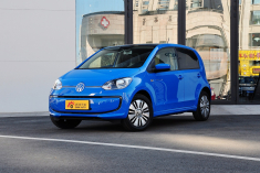 新浪汽车实拍2015款大众electric up!