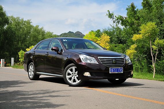 中期改款皇冠年中上市 4.3L版本或取消