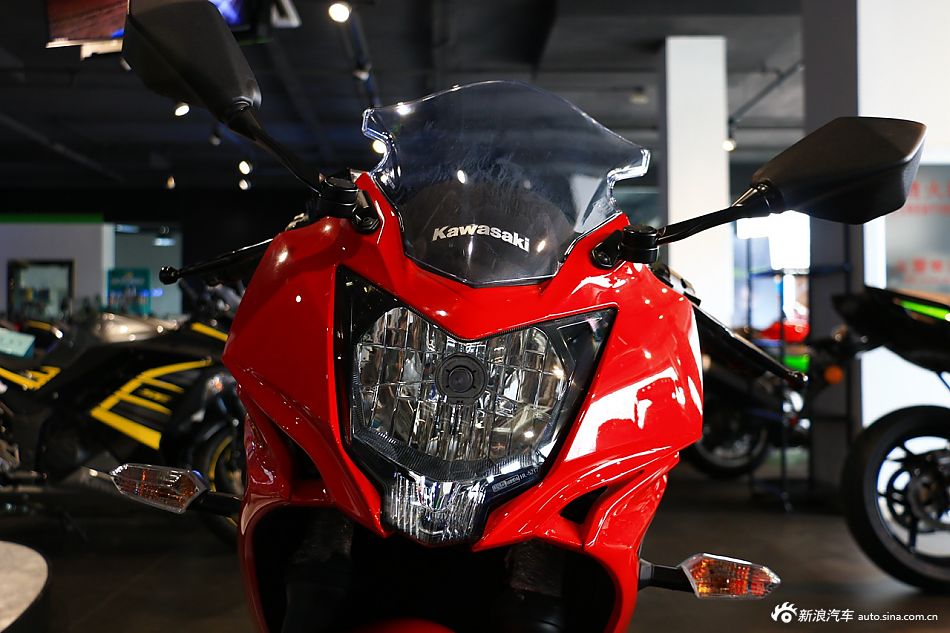 川崎Ninja250 SL到店实拍高清组图欣赏