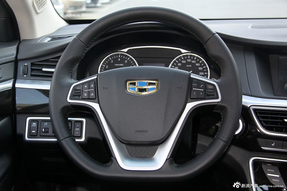 新浪汽车实拍吉利博瑞_吉利博瑞内饰图片483