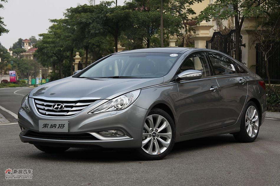 新浪汽车体验试驾第八代索纳塔-外观