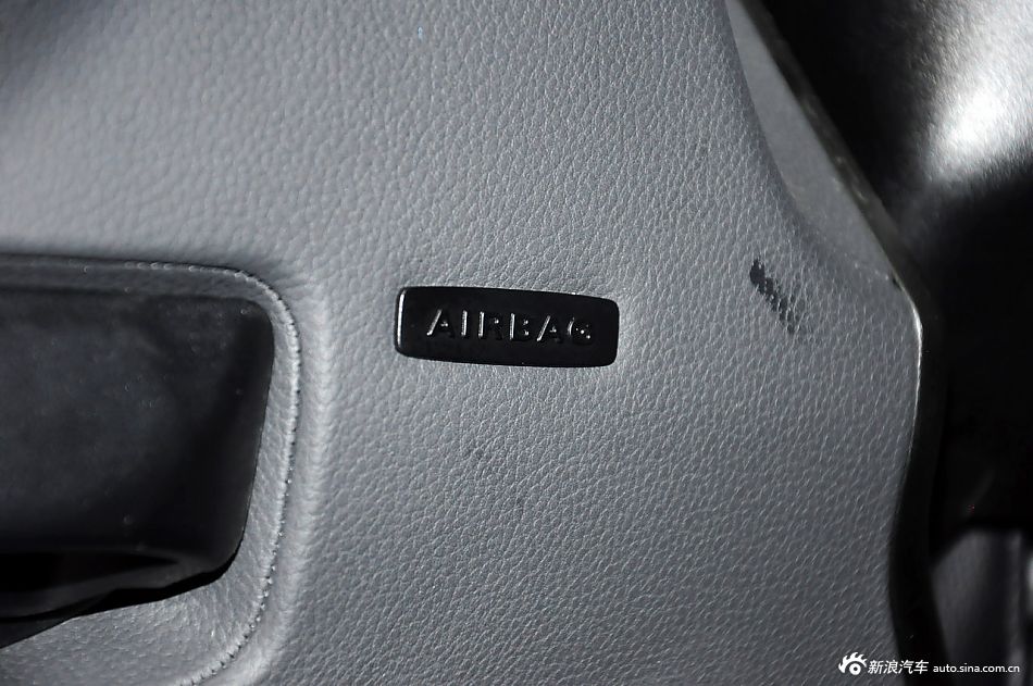 2012款奔驰E级实拍_奔驰E级内饰功能图片16