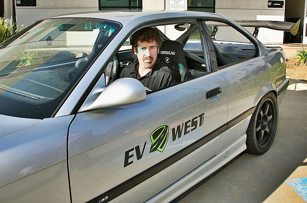 只有胎鸣没有嘶吼 电动宝马M3进攻派克峰