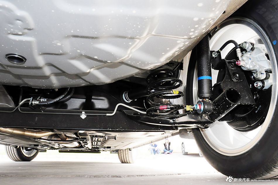 2012款轩逸实拍_轩逸底盘图片16463187_汽车图库_新浪汽车_新浪网