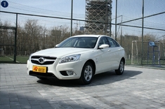 不俗之客 静态图解绅宝D50