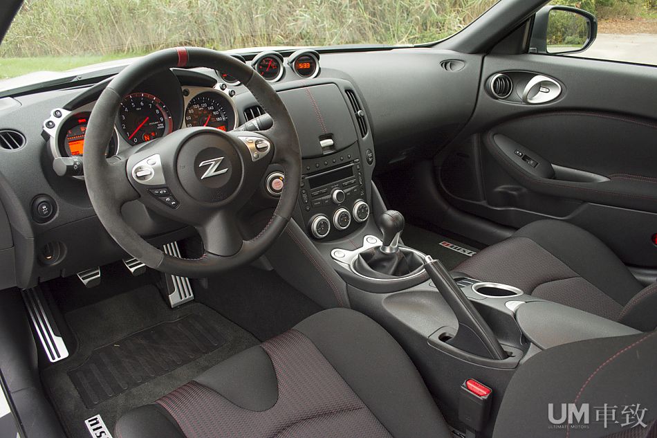 前卫座驾 2014日产370z nismo