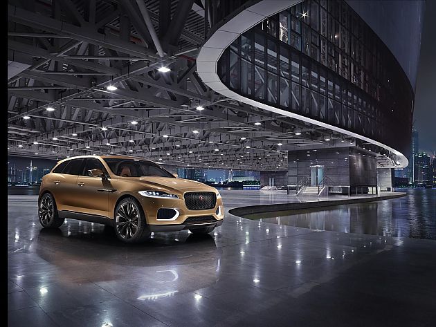 五座鎏金涂装捷豹C-X17概念车蓬荜广州车展