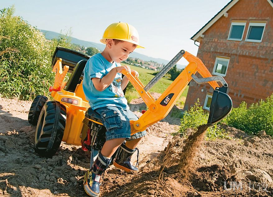 因大见小 玩具界的挖掘机
