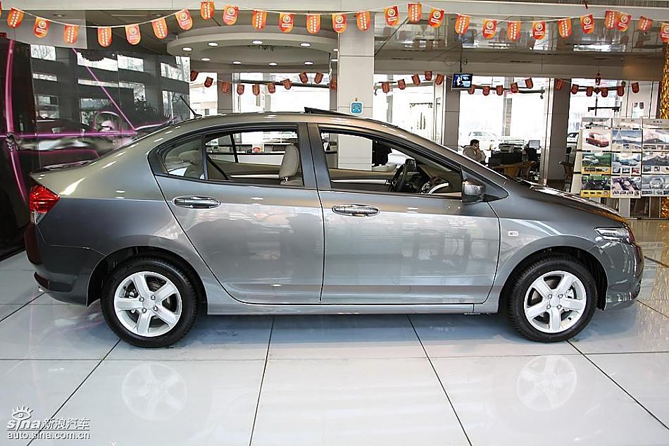 广州本田city锋范到店实拍
