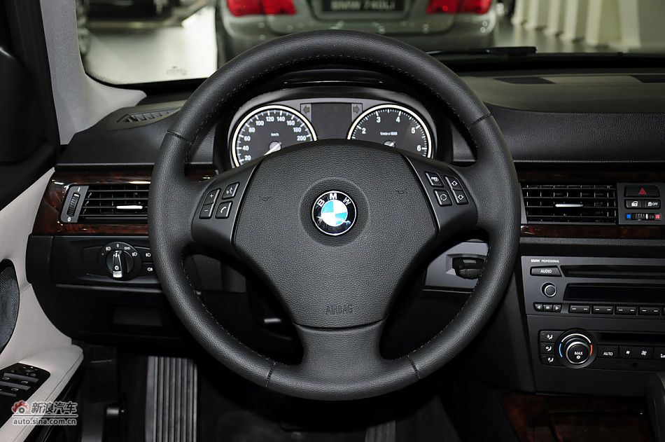 2012款宝马3系实拍_宝马3系图片10963563_汽