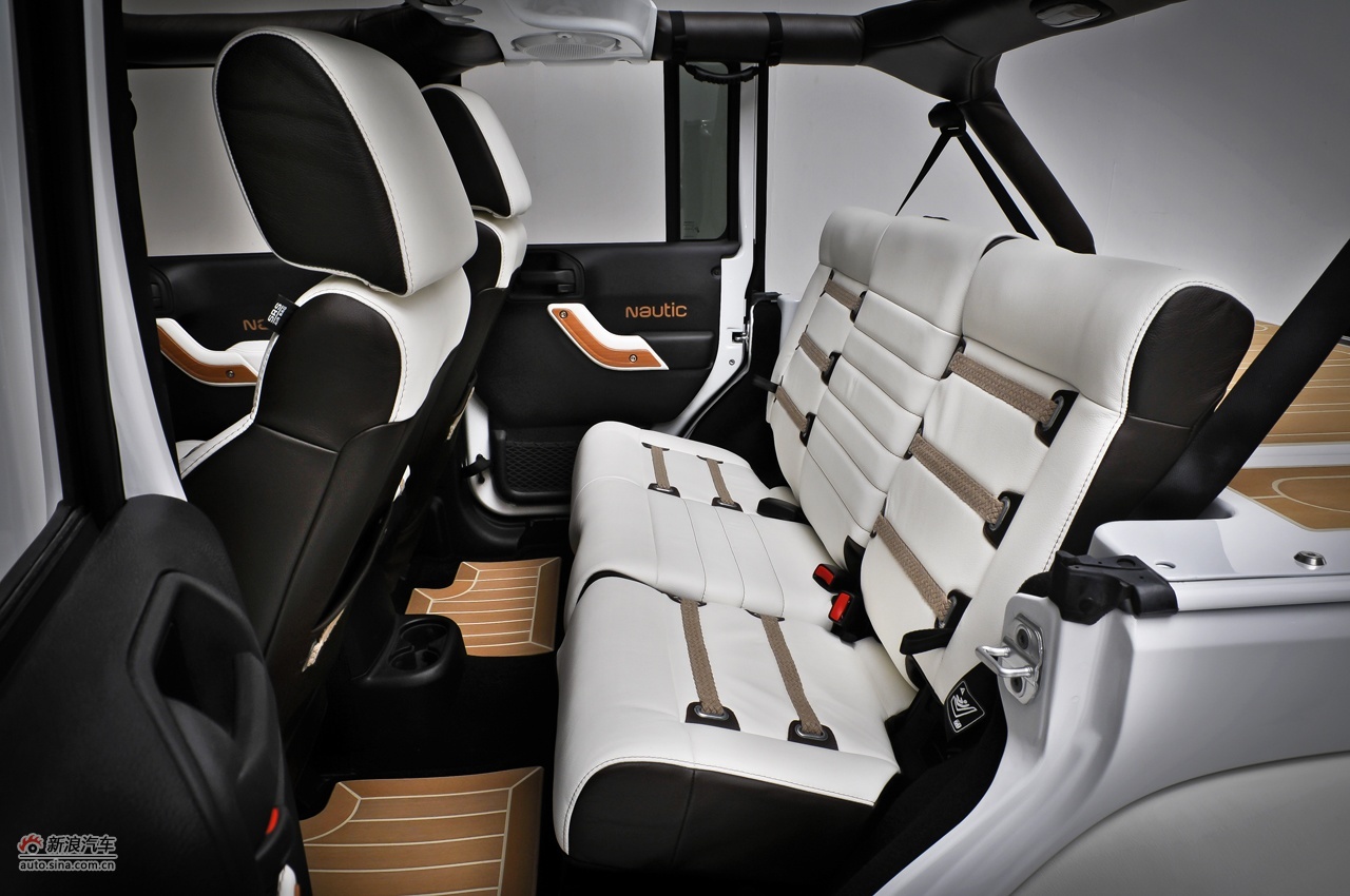 jeep牧马人内饰图解,索爱白色lt18i,标致301白色