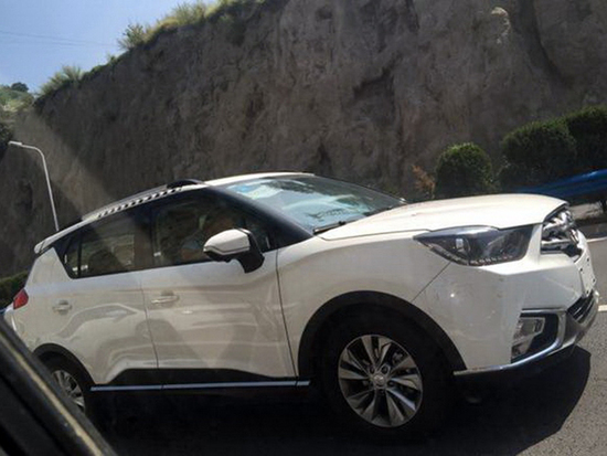 海马S3路试谍照曝光 造型独特