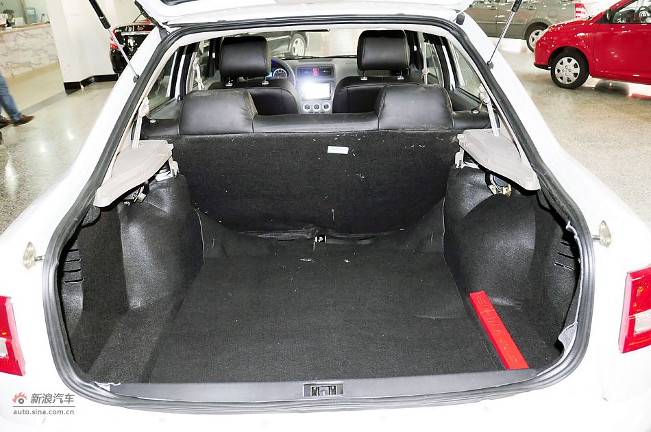 2012款旗云2实拍_旗云2空间图片11603581_汽