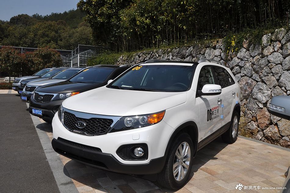 2012款索兰托柴油豪华版_索兰托外观图片152