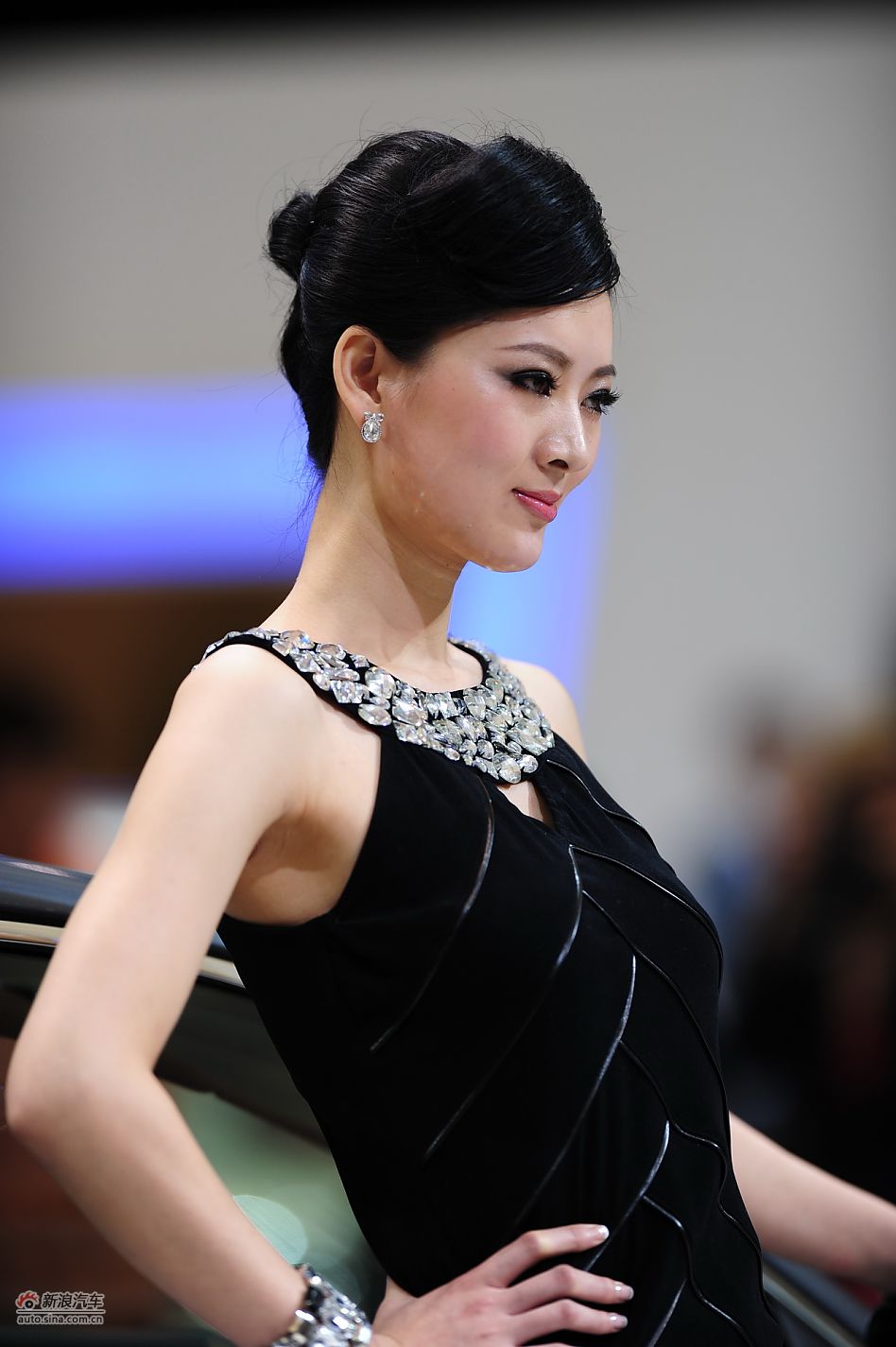 2011上海车展高清美女车模第一辑_5243668_