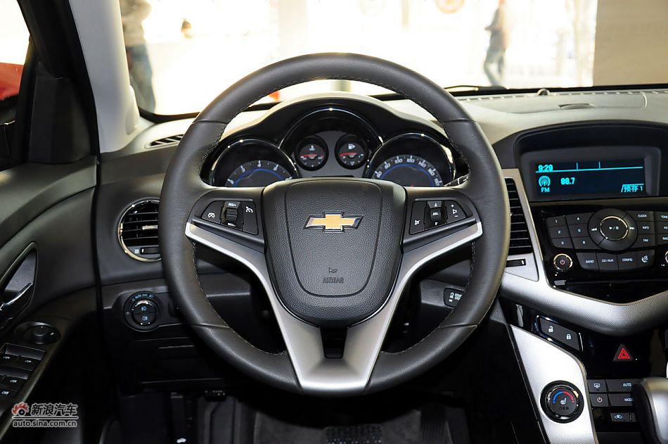 2012款科鲁兹实拍_科鲁兹内饰图片12383740