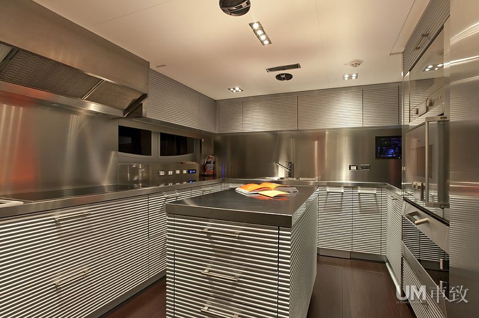 43米大玩具 超级游艇WHY WORRY身价过亿(1