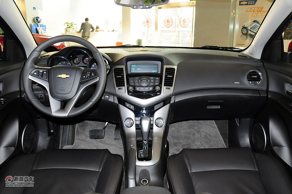 2012款科鲁兹实拍_科鲁兹内饰图片12383747