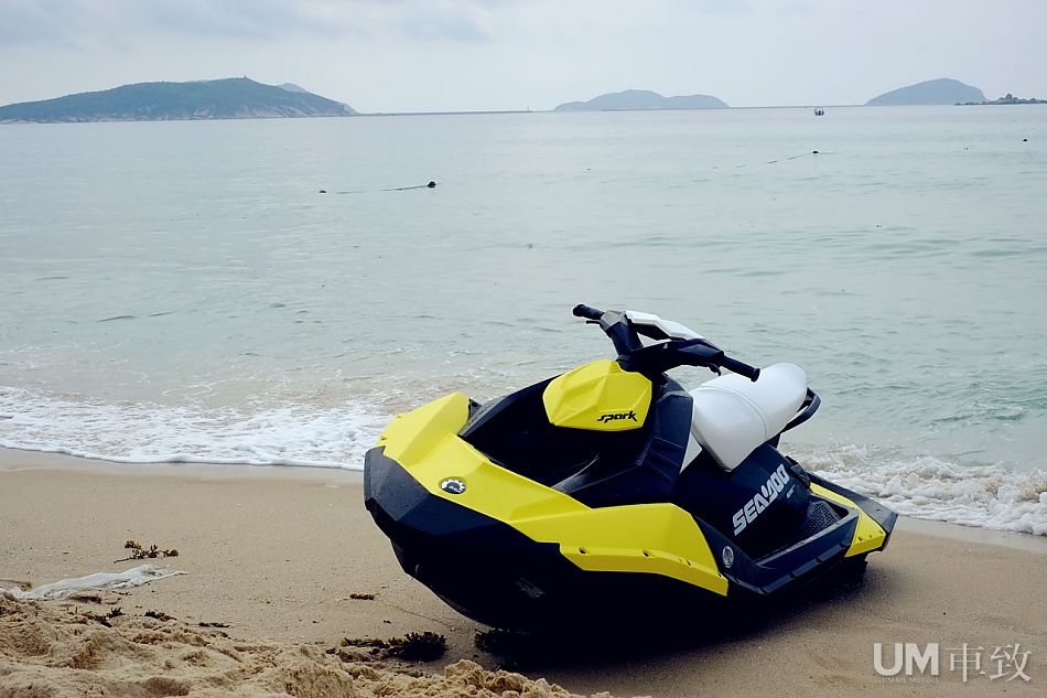 庞巴迪喜度摩托艇 水上乐趣新选择_41933750_汽车图库_新浪汽车_新浪网