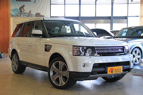 路虎揽胜运动版最高优惠26万 有现车