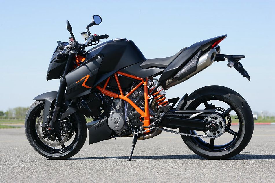 ktm 1000cc
