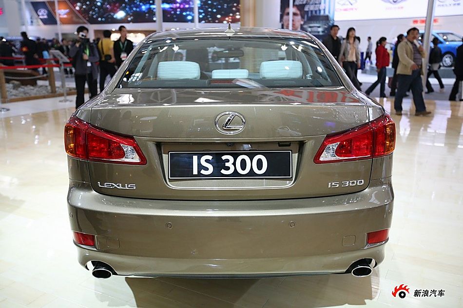 雷克萨斯is300_is车展图图片25
