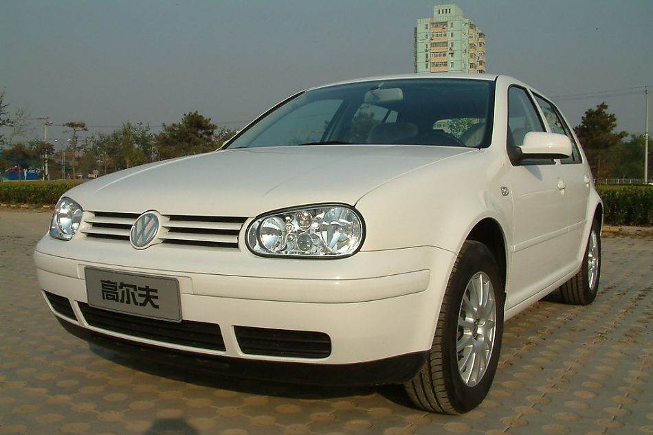 一汽大众高尔夫前脸_高尔夫内饰功能图片296