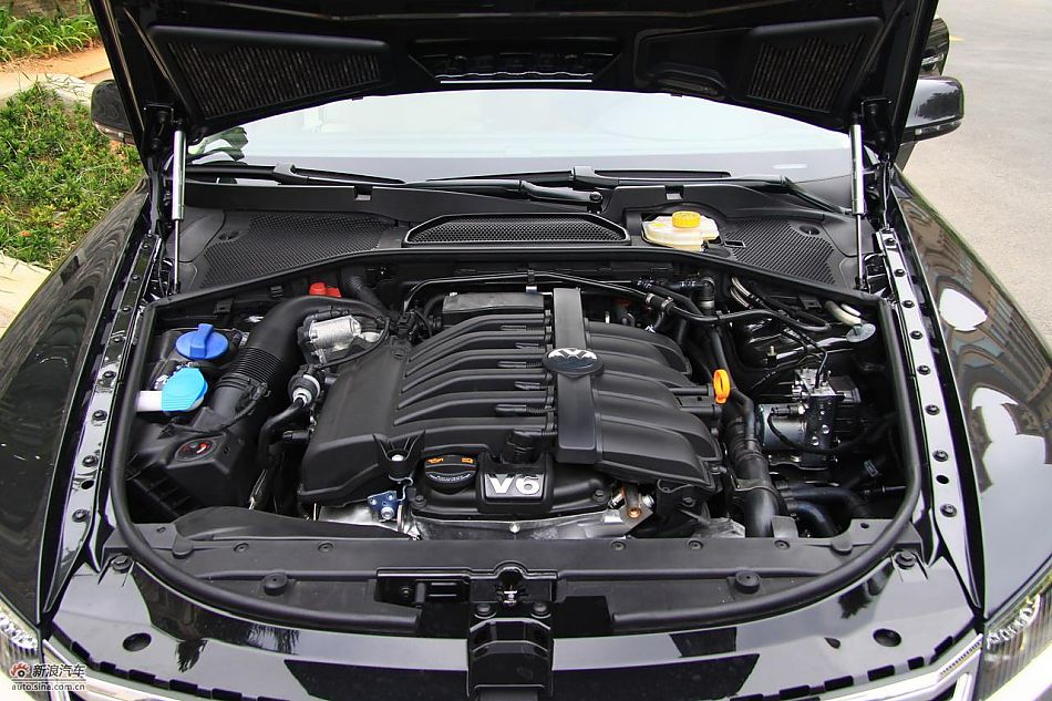 大众新辉腾发动机实拍图_辉腾底盘图片262923_汽车图库_新浪汽车_新浪网