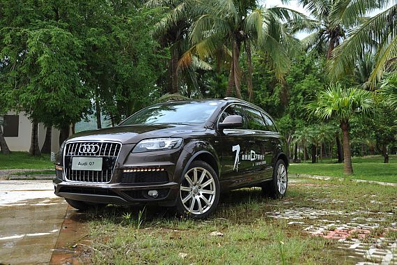 奥迪Q7少量现车 最高优惠21万元