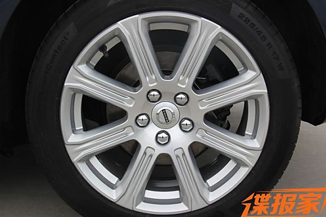 新款V40及V40跨界版实车曝光