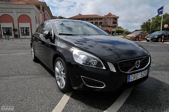 2013款沃尔沃S60厦门到店 定金3万元起