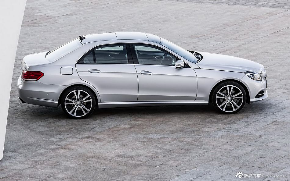 2014款奔驰e级官方组图
