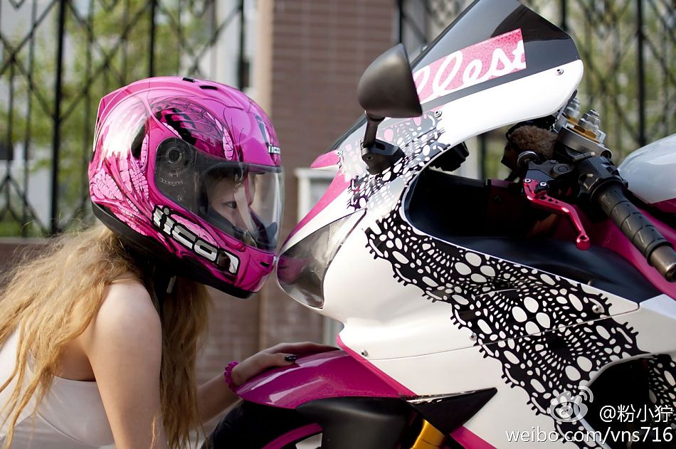 北师大机车美女粉小狞走红网络_16174183_汽