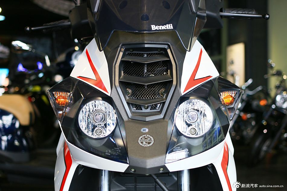 贝纳利利刃150个性踏板到店实拍组图赏