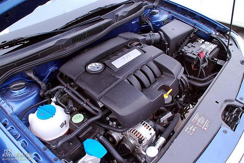 新宝来试车实拍图发动机细节_新宝来试车图片