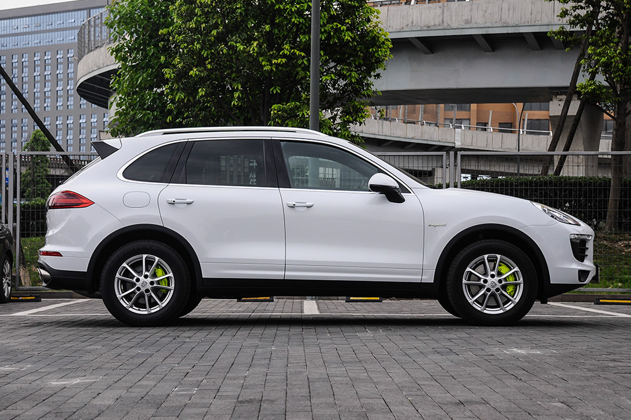 2015款卡宴cayenne s e-hybrid 3.0t自动