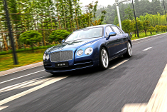 新基准 实拍宾利新飞驰V8