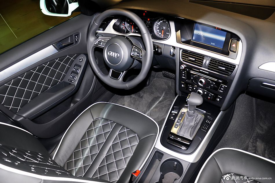 2013款奥迪a4l勒芒改装版实拍