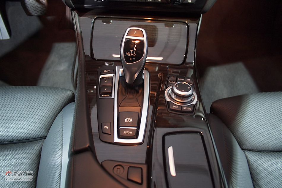 2011款宝马535Li_宝马5系内饰图片8744321_