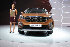 2015款起亚索兰托巴黎车展实拍