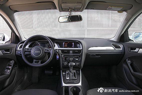 2015款奥迪A4L 45TFSIquattro个性运动版 2015款奥迪A4L 45TFSIquattro个性运动版