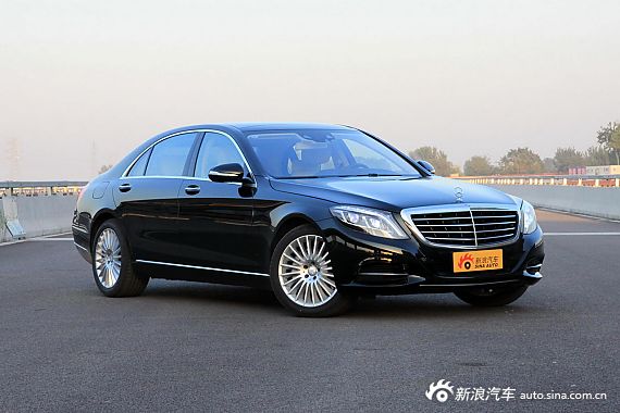 奔驰S级最高优惠3万元 店内少量现车