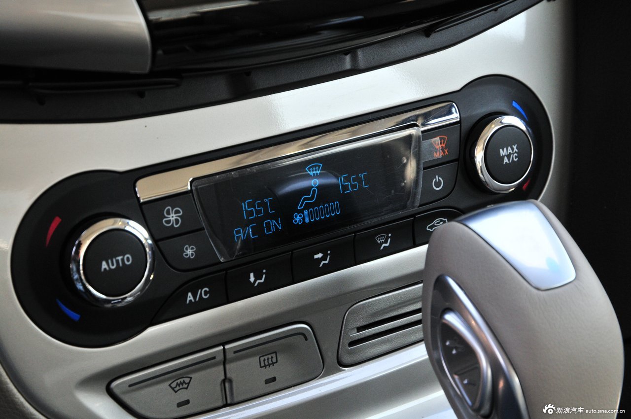 怎么开启自动空调的daul模式? 就是调一边温度