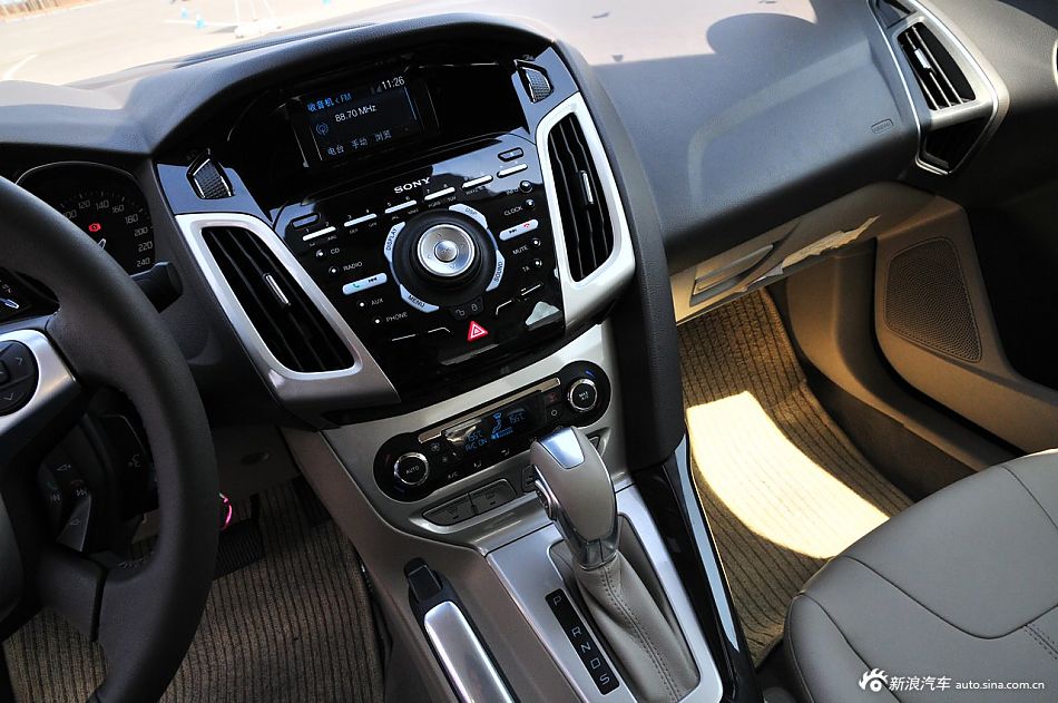 2012款福特新福克斯_福克斯图片14934335_汽