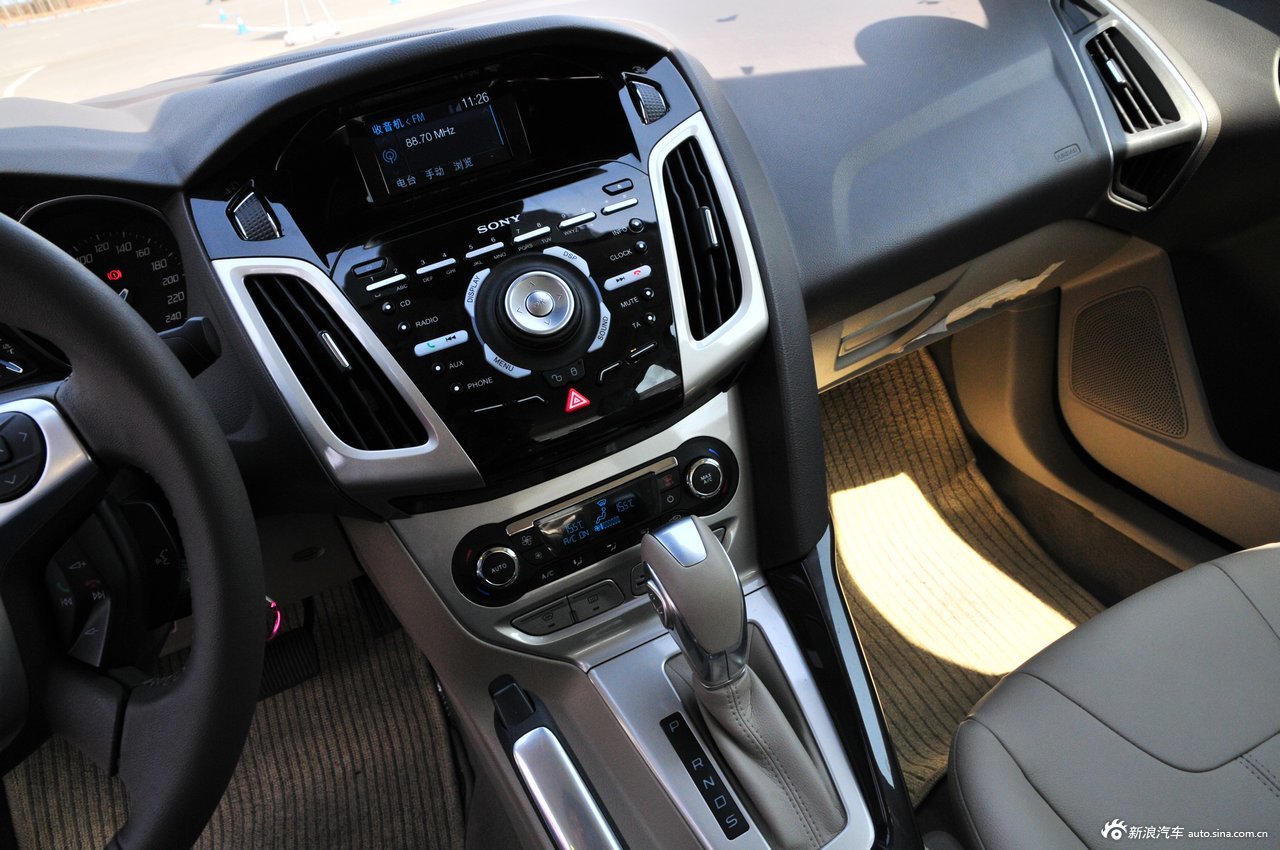 2012款福特新福克斯_福克斯内饰功能图片149
