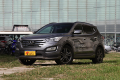 韩系大空间SUV 全新胜达遇上索兰托