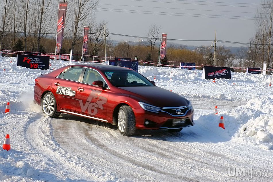 前置后驱+雪地胎 新REIZ锐志2014冰雪体验_3