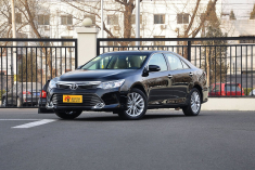 2015款凯美瑞2.5G 豪华导航版