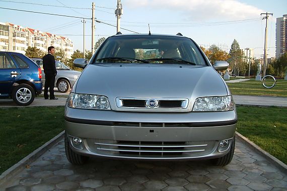 【04款周末风1.3hlx speedgear天窗版报价_论