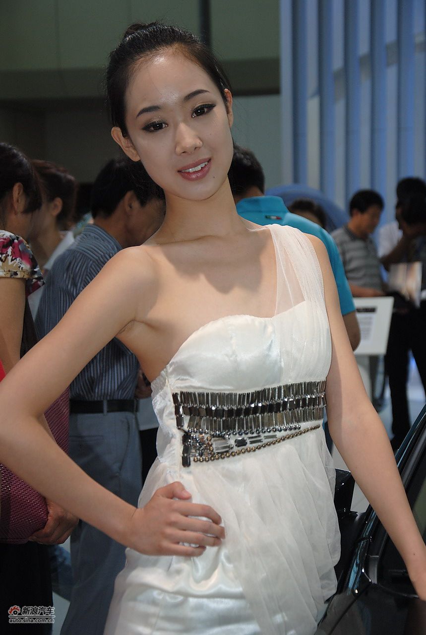 2011银川车展模特高清图图片